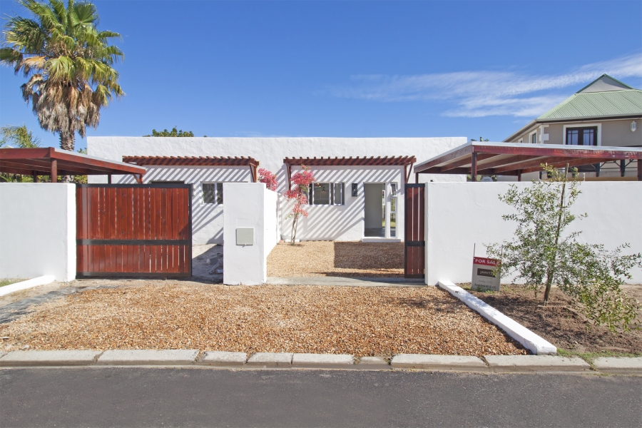 3 Bedroom Property for Sale in Milkwood Park Western Cape